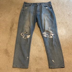 American Eagle Mom Jean